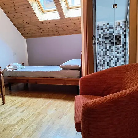 Hotel In Da Nou *